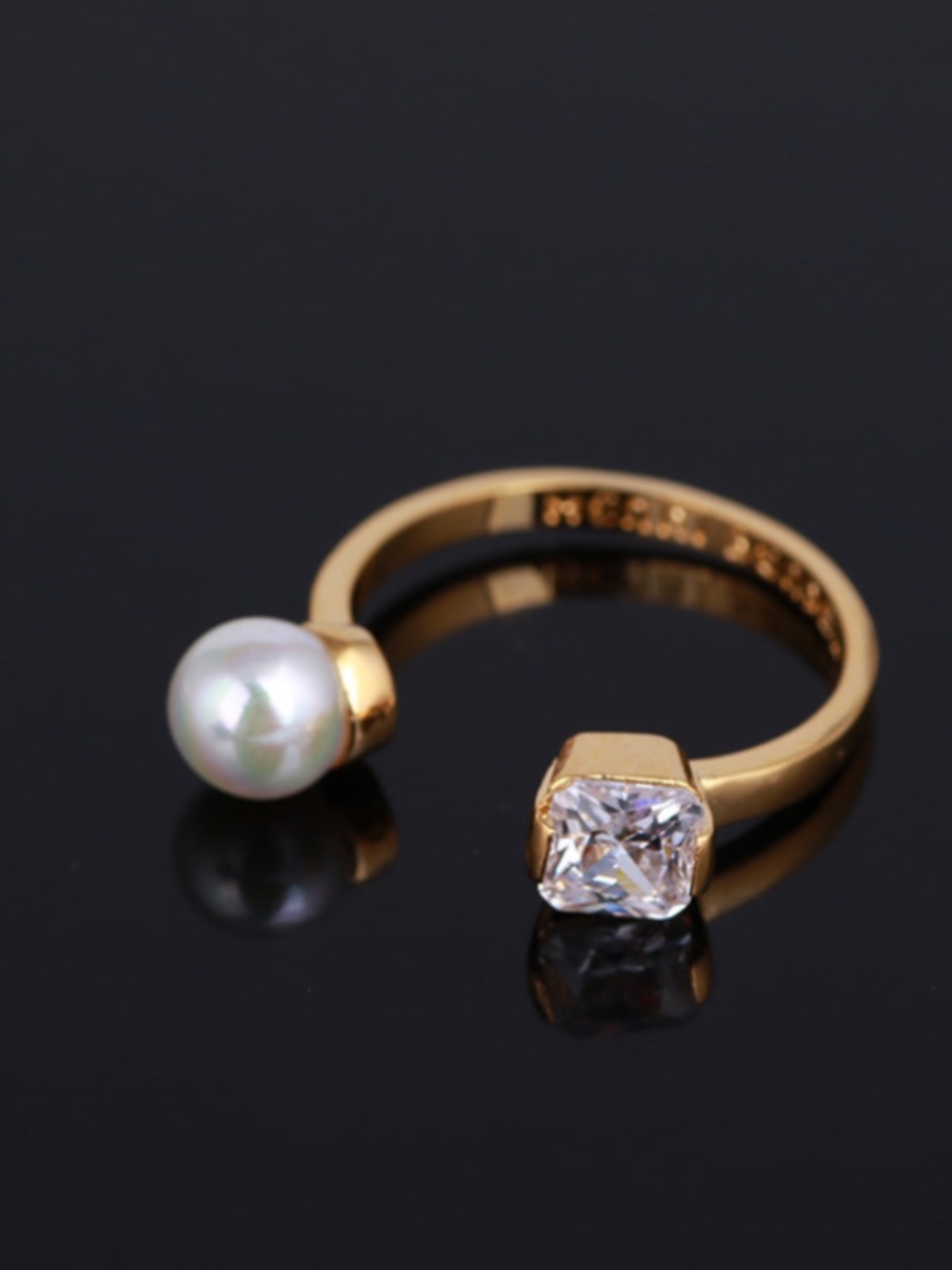 FINAL PRICE NWOT Henri Bendel 7 Gold Tone Pearl Cubic Zirconia Cuff Ring